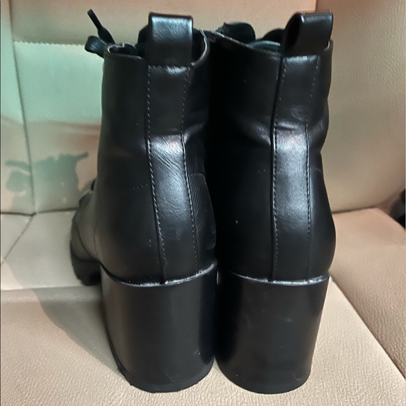 Chunky heeled boots size 38 - Picture 2 of 6